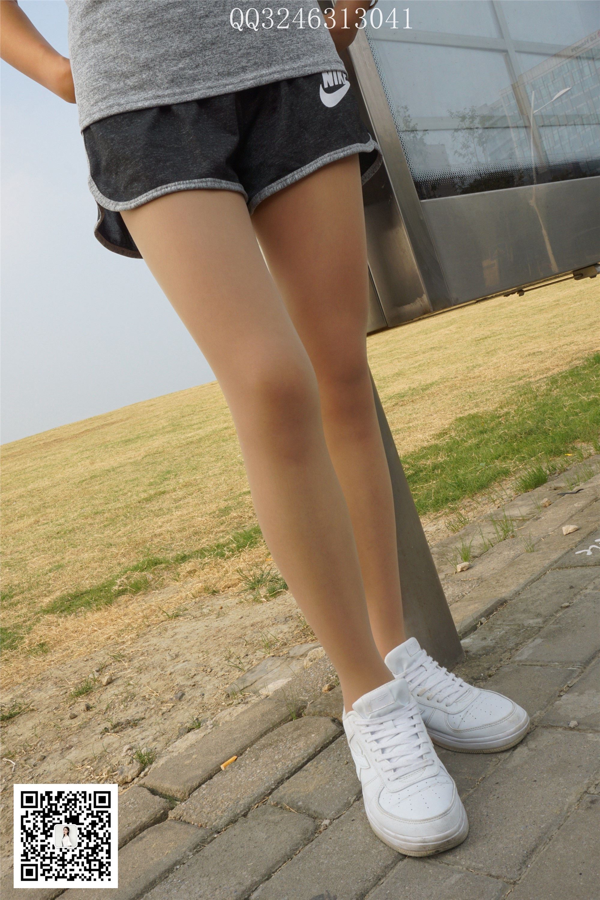 大生模拍 No.089 等公交的丝丝